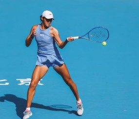 2-0进四强！中国女网24岁王牌满血复活：追赶王欣瑜郑钦文？