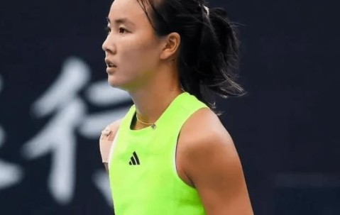 开云-袁悦决胜盘好牌打烂无缘正赛，郑钦文险胜邦女郎被调侃赢得不漂亮